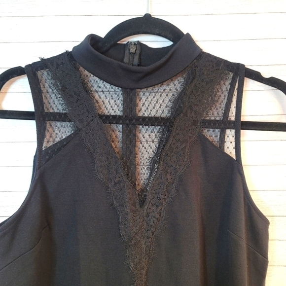 EXPRESS LACE MOCK NECK SHIFT DRESS-SUPER FLATTERING & CLASSIC! SZ SMALL - Picture 4 of 9